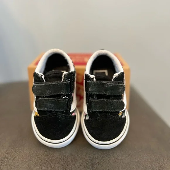 Vans Old Skool V - Black Floral Kids' Shoes - Picture 3 of 4